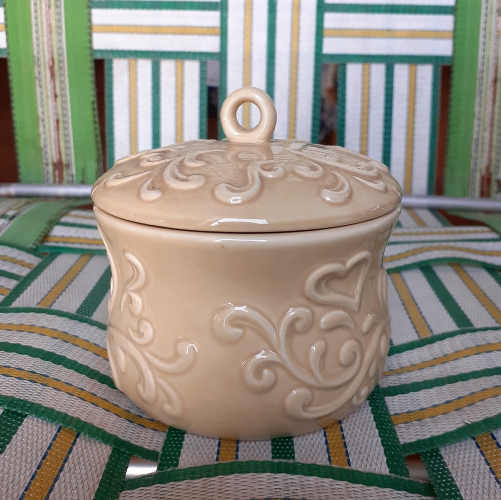 •Brighton Collectibles• Illuminates Candle